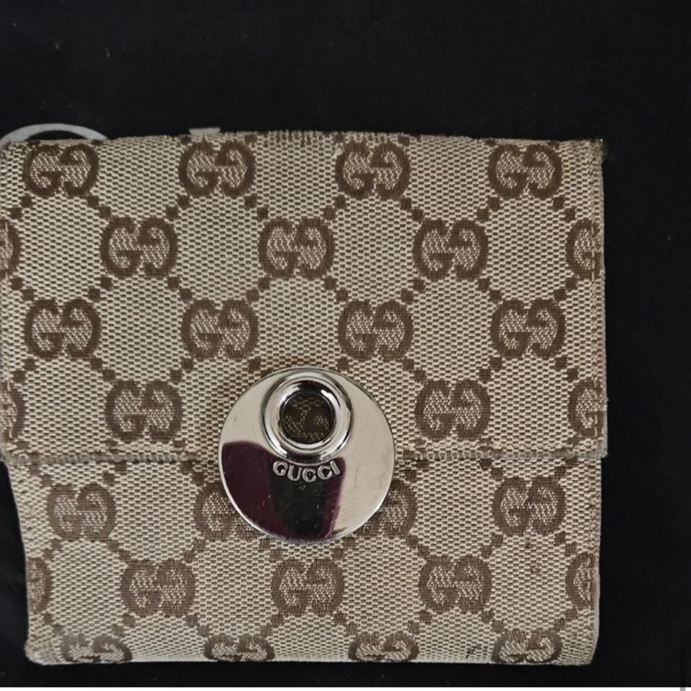 Gucci Sukey Brown and Tan Women's Bag & Wallet Bundle comes with dust bag
